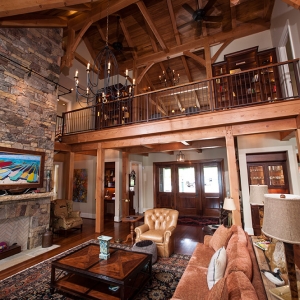 Entry/Living Room